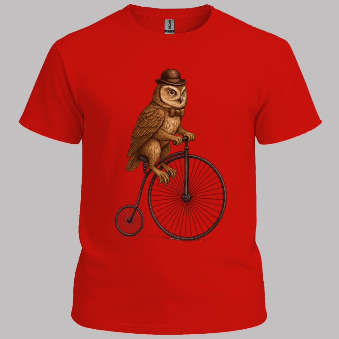 Uil op antieke fiets T‑Shirt