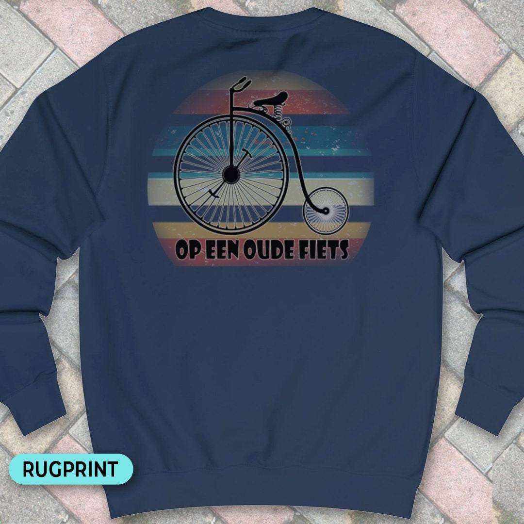 Op een oude fiets rugprint Sweater