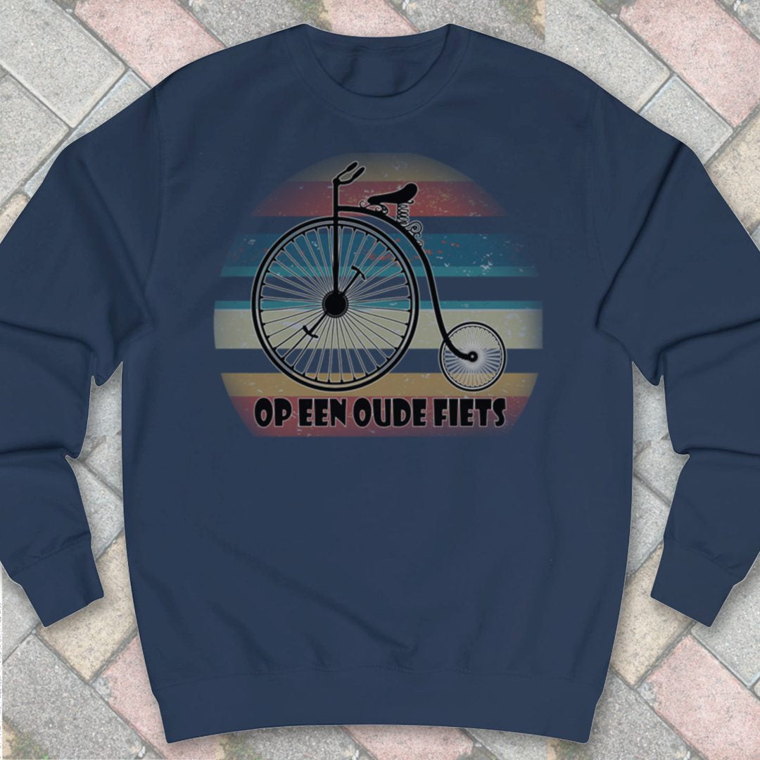 Op een oude fiets Sweater