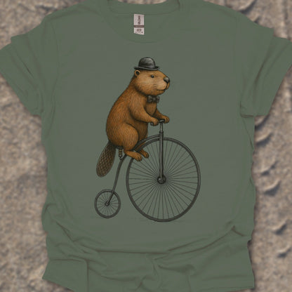 Bever op antieke fiets T‑Shirt