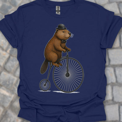 Bever op antieke fiets T‑Shirt