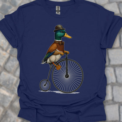 Woerd op antieke fiets T‑Shirt