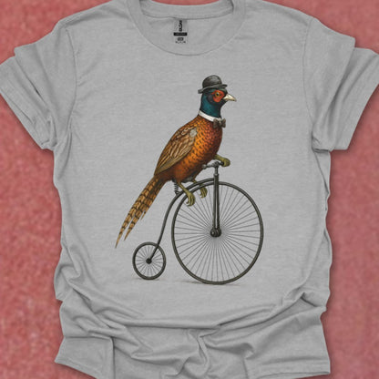 Fazant op antieke fiets T‑Shirt