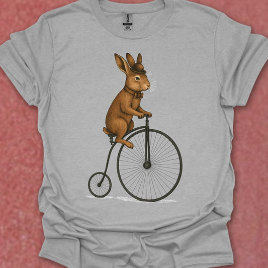 Konijn op antieke fiets T‑Shirt