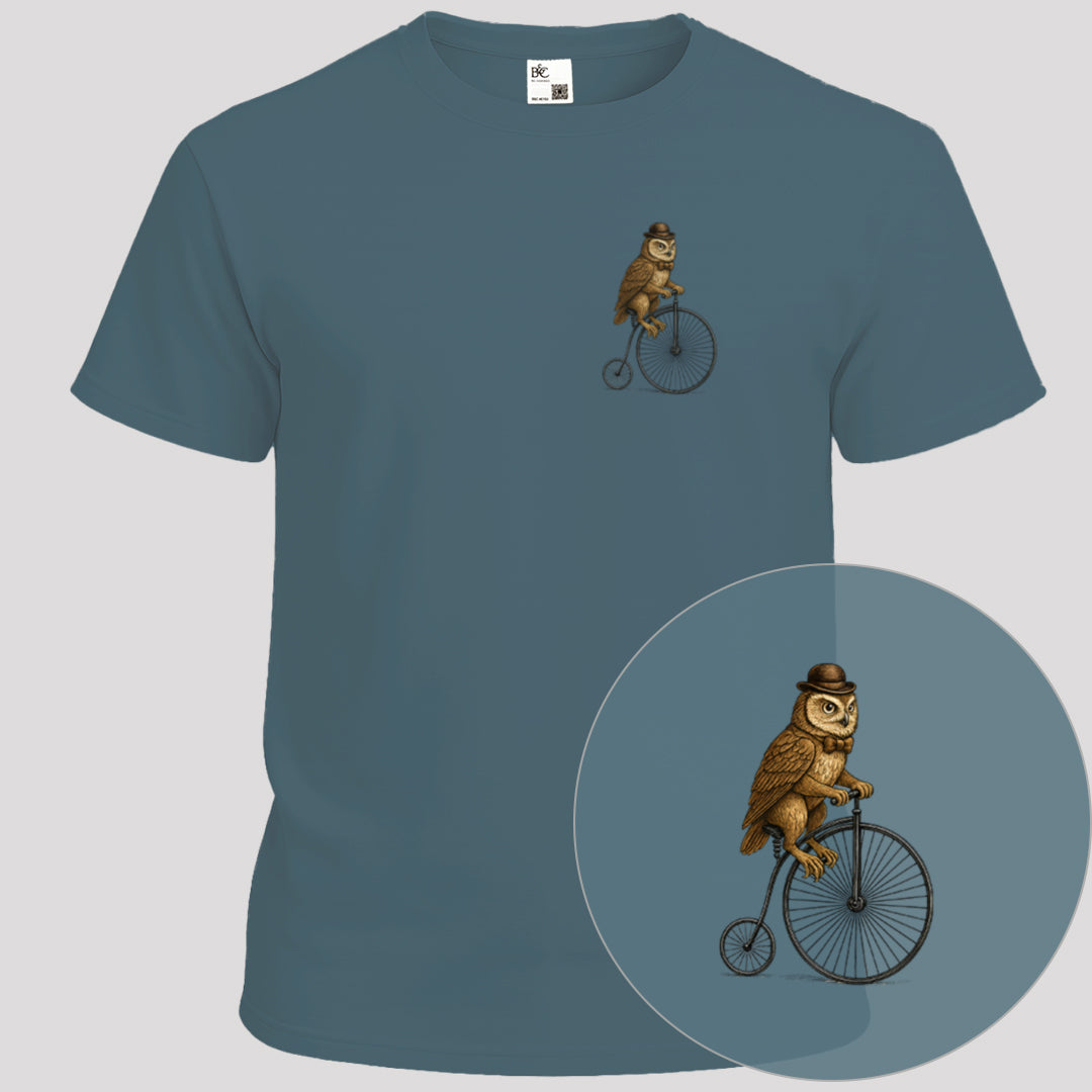 Uil op antieke fiets T‑Shirt
